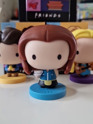 Friends Mini Figures new from McDonalds Rachel, Chandler, Phoebe