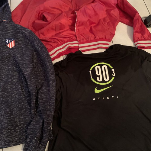 Atletico Madrid set Nike L tee, windbreaker and hoodie XL, like new