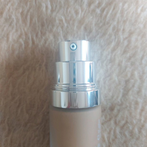 LR ZEITGART Signature Liquid Foundation new, shade 03