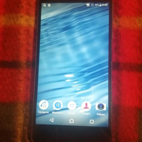 Set of 8 mobile phones for collection or use