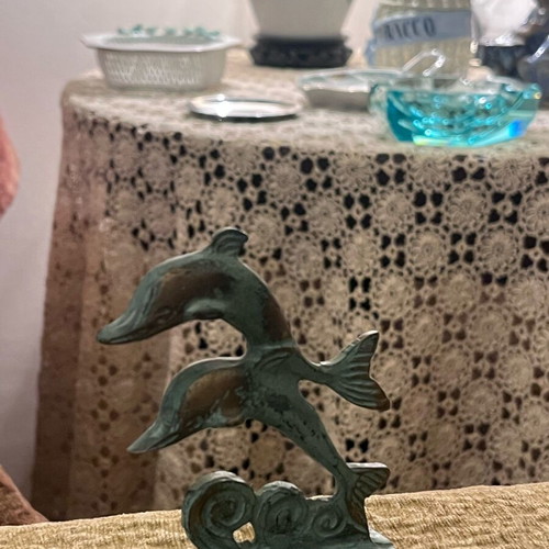 Decorative bronze piece with oxidation like new
