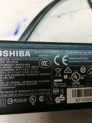 Τροφοδοτικό laptop Toshiba 19V / 2,37A σαν καινούργιο