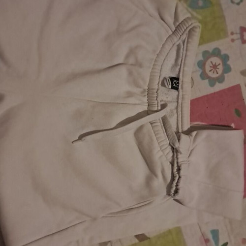 Luigi pants one size like new, white