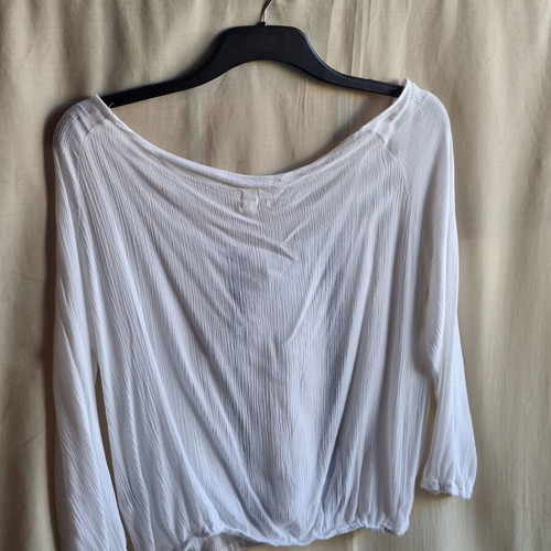 Surf Gypsy Medium Boho Peasant Top with Embroidery and Tassels like new
