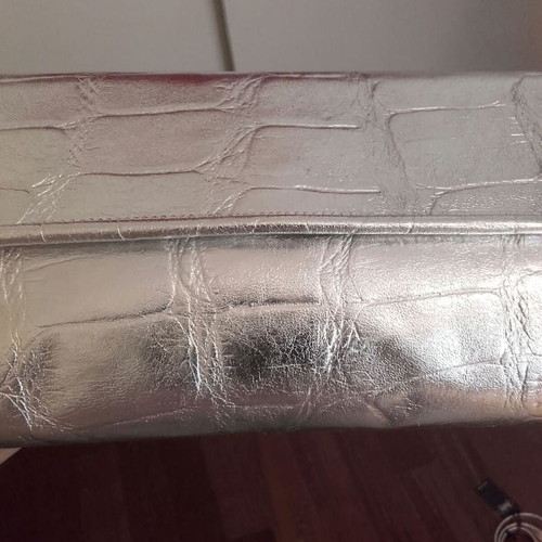 Leather bag new with detachable strap