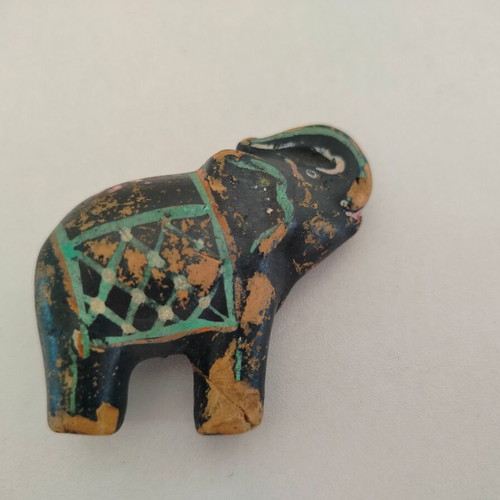 Ceramic decorative small elephant used with wear