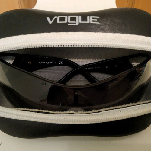Vogue women's sunglasses like new with case