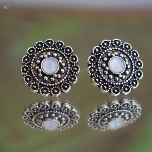 Handmade Vintage Style Silver Tone Floral Stud Earrings