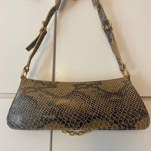 Gizia leather handbag new