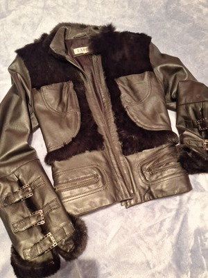 Lapel leather jacket with fur, like new, size M