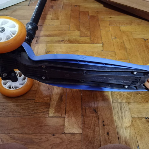 Children's scooter used, up to 50 kg, 3 light-up wheels