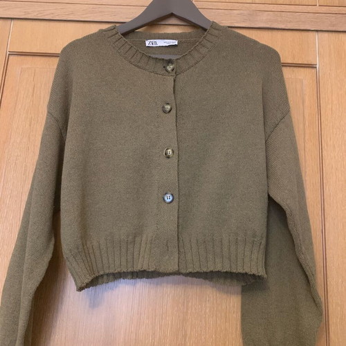 Zara women's cropped knitted cardigan new, khaki