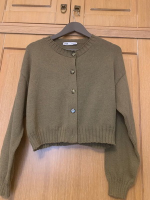 Zara women's cropped knitted cardigan new, khaki