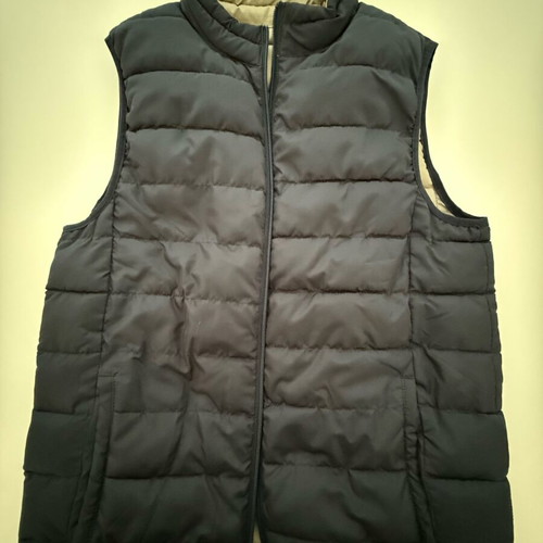 Double faced gilet blue black and beige medium like new