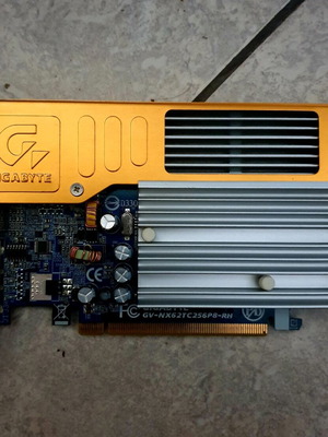 Κάρτα γραφικών Gigabyte GV-NX62TC256P8-RH GeForce 6200 TurboCache σε άριστη κατάσταση