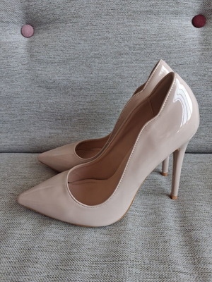 Migato pumps size 37 like new beige