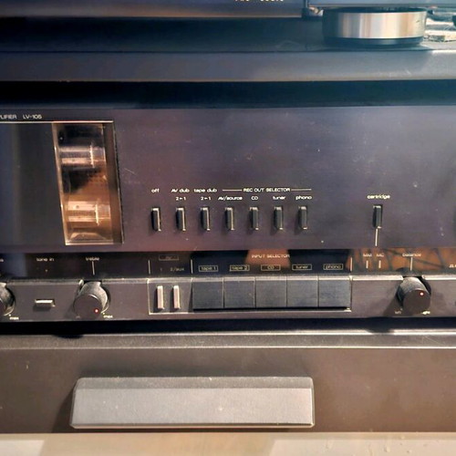 Luxman LV105 used for spare parts