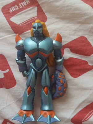 Gormiti Toby Lord of The Sea figure used with Claw accessory
