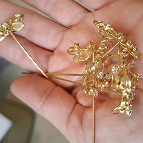 Hair accessories new, pack of 12 with rhinestones in silver and gold