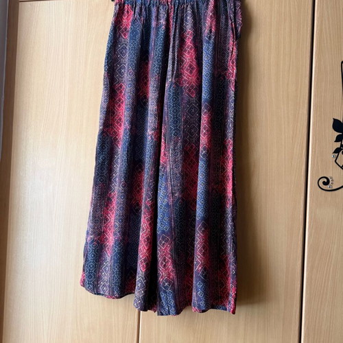 Ale zip culottes like new, viscose, colorful linear pattern, size M