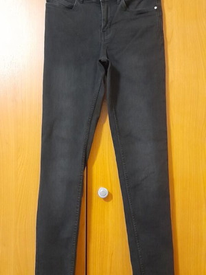 Γυναικείο μαύρο τζιν παντελόνι Esmara skinny fit μεταχειρισμένο, μέγεθος 36