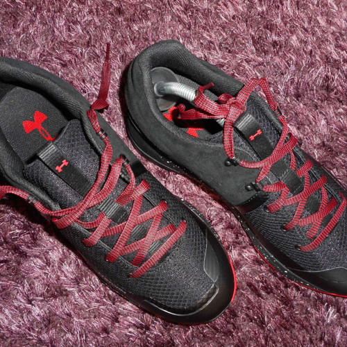 Under Armour Men's Burnt River 2.0 Low sports shoes new, size 42.5