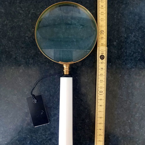 Magnifying Glass with Vintage Aesthetic - White Handle & Gold Frame