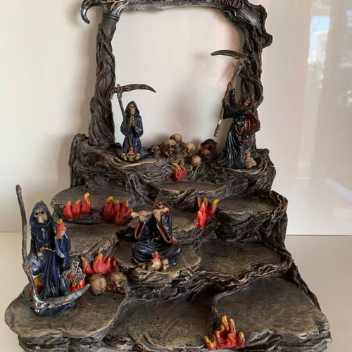Gothic decorative resin base with 4 used Grim Reaper figures