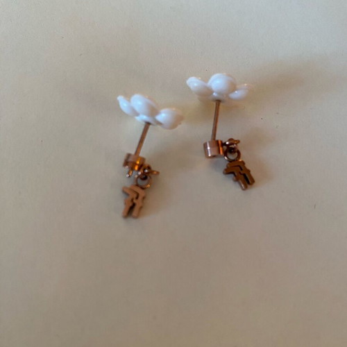 Folli Follie daisy earrings like new, white 1.4cm