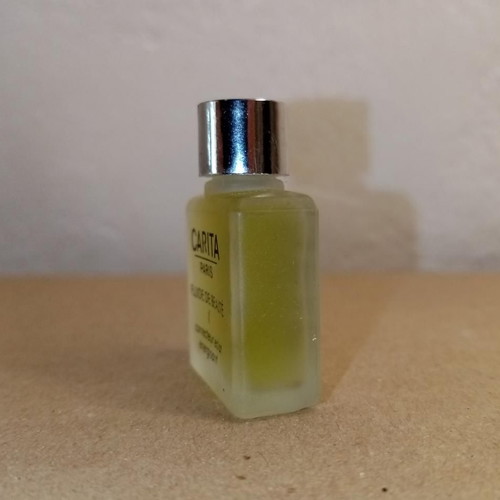 Fluide de Beauté by Carita like new, energizing radiance corrector 4ml