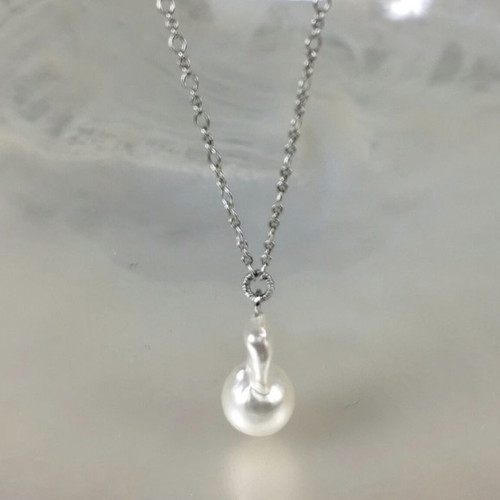 Handmade necklace with authentic Australian South Sea Baroque Pearl and silver 925 chain