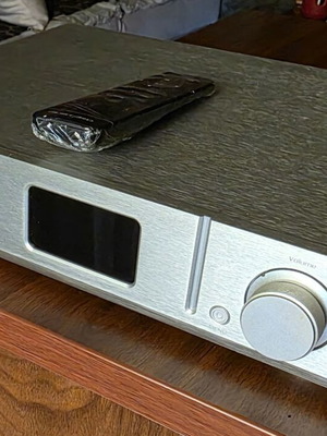 Gustard P26 fully balanced Class A preamplifier, silver