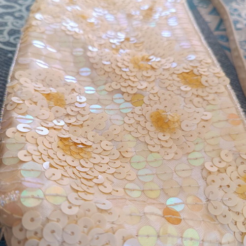Evening bag with sequins, like new, beige and yellow