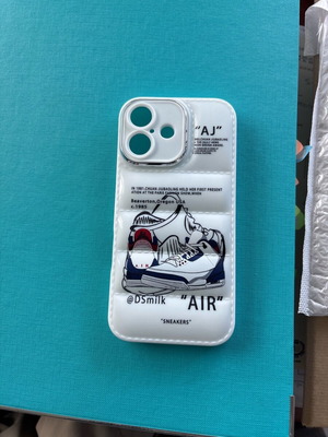 Θήκες iPhone 16 καινούργιες