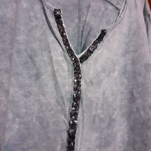 Loose blouse with sequin detail like new, gray and blue, size XL