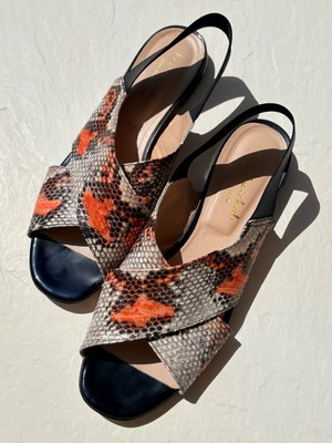 Perlapura leather sandals like new, black, size 40