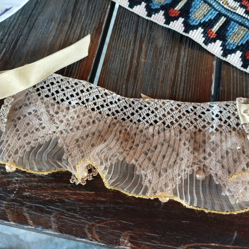 Vintage gold lace handmade bracelet new