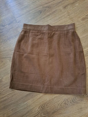 Camel skirt like new, size M