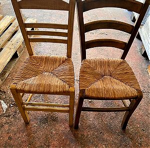 120 Καρέκλες ξύλινες με ψάθινο κάθισμα