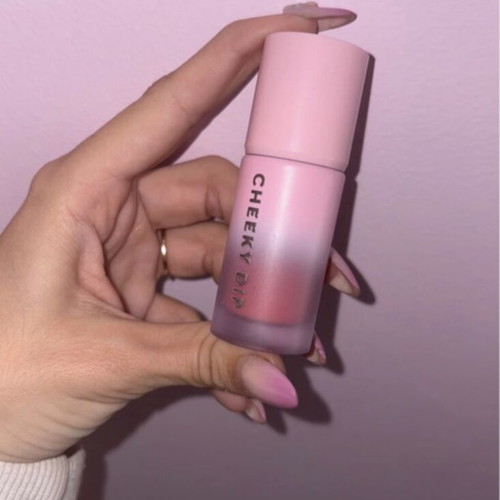 Cheeky Dip liquid blusher with sponge new
