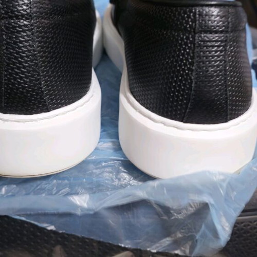 Robinson leather men's loafer like new, black and white, size 44
