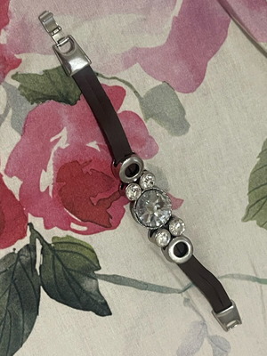 Bracelet brown with large moving diamonds