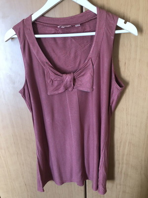 Ted Baker T-shirt large striped red and grey with bow like new