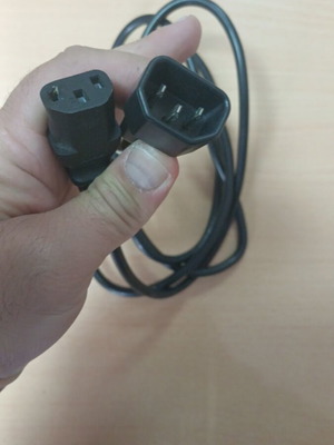 Screen cable like new