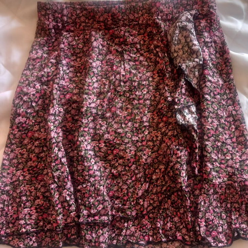 Two short summer skirts like new, floral design, size M
