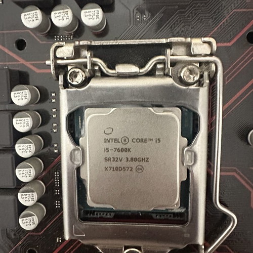 Intel i5 7600K processor like new