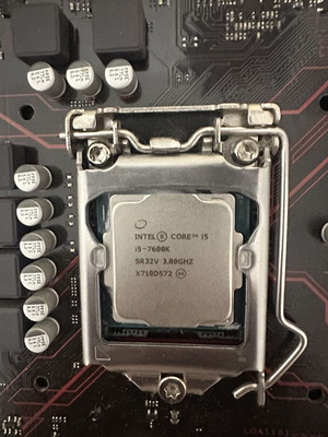 Intel i5 7600K processor like new