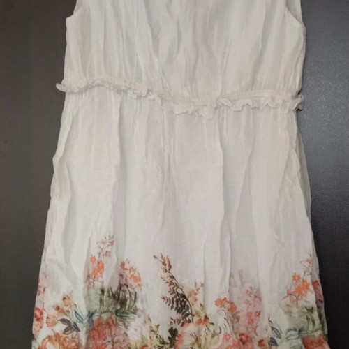 Children's dresses like new, pack of 2, sleeveless, white and colorful