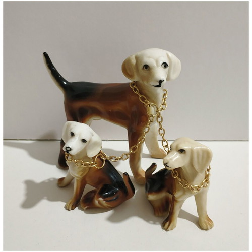 Vintage Beagle Decorative Figurine with 3 Dogs from 1970s