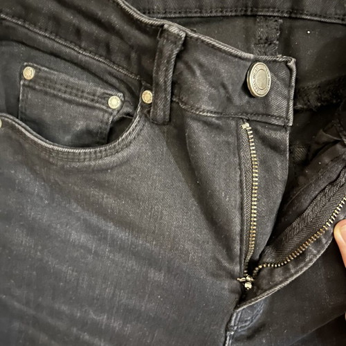 Woman’s jeans size XS, excellent condition